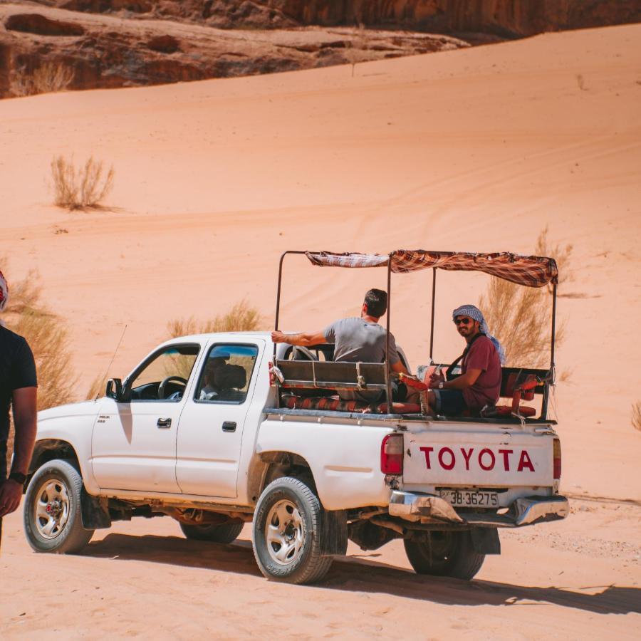 Wadi Rum Magic Nature Camp Hotel Exterior foto